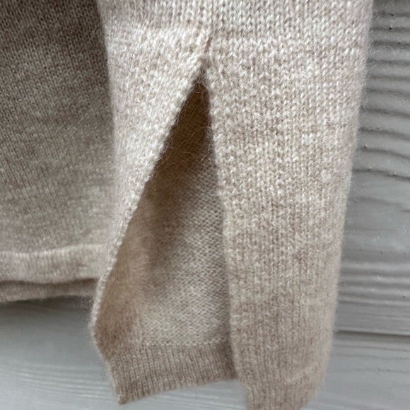 Neiman Marcus Cashmere Collection
Cashmere Johnny-Collar T-Shirt Dress - Picture 9 of 11